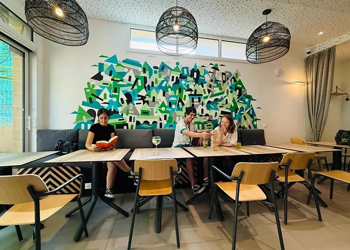 The People - Paris Bercy Hostel